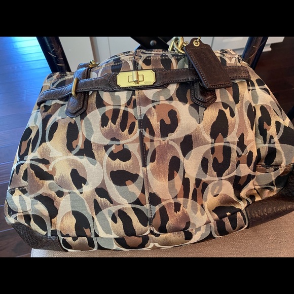 Coach purse - Picture 6 of 7